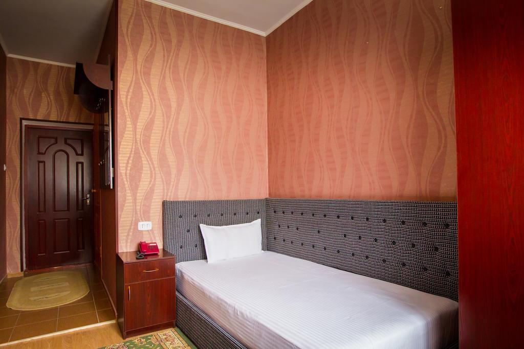 Diar Hotel Atyraū Zimmer foto